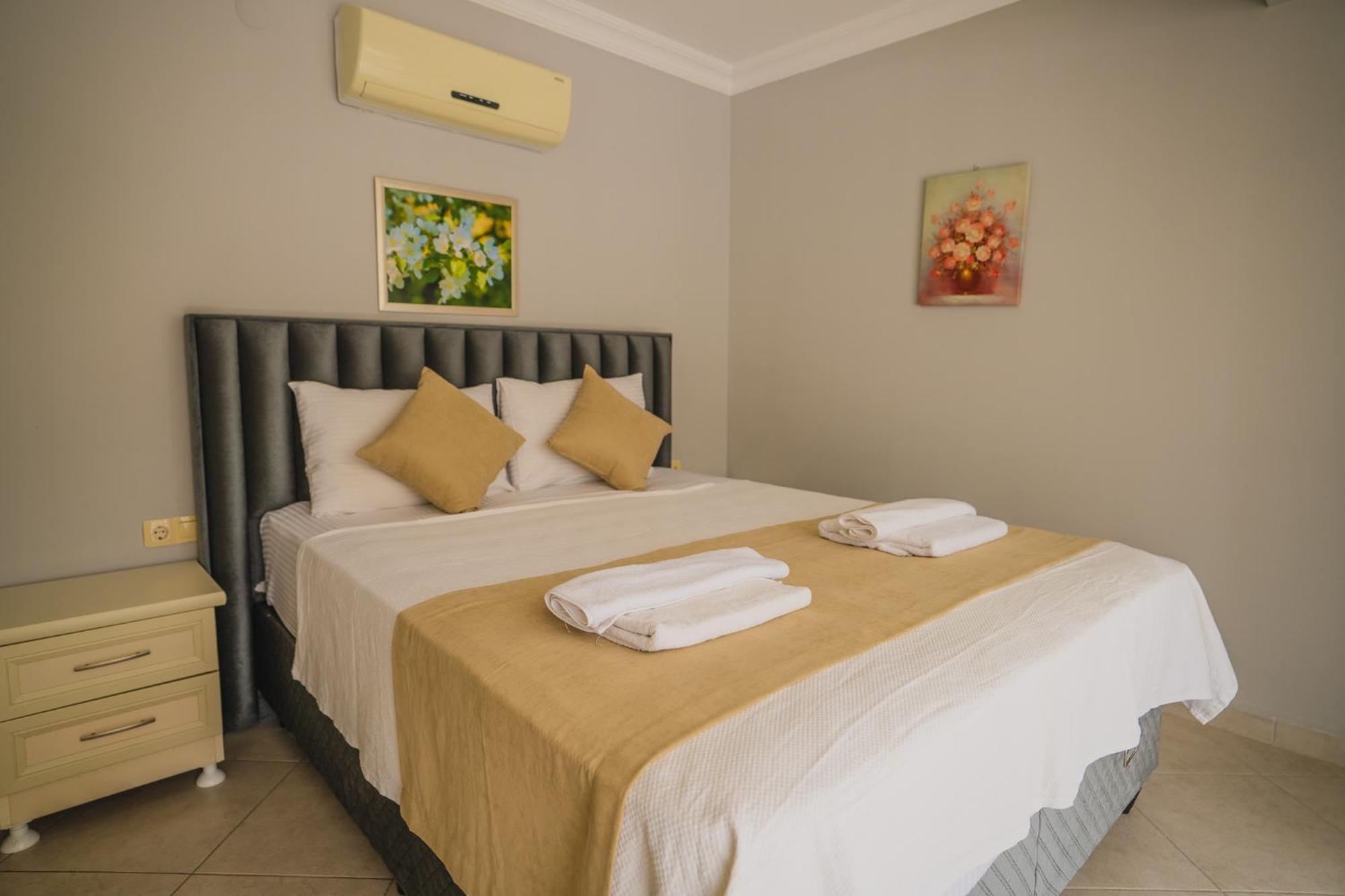 Sunset Beach Club Aqua Lettings Fethiye Bagian luar foto