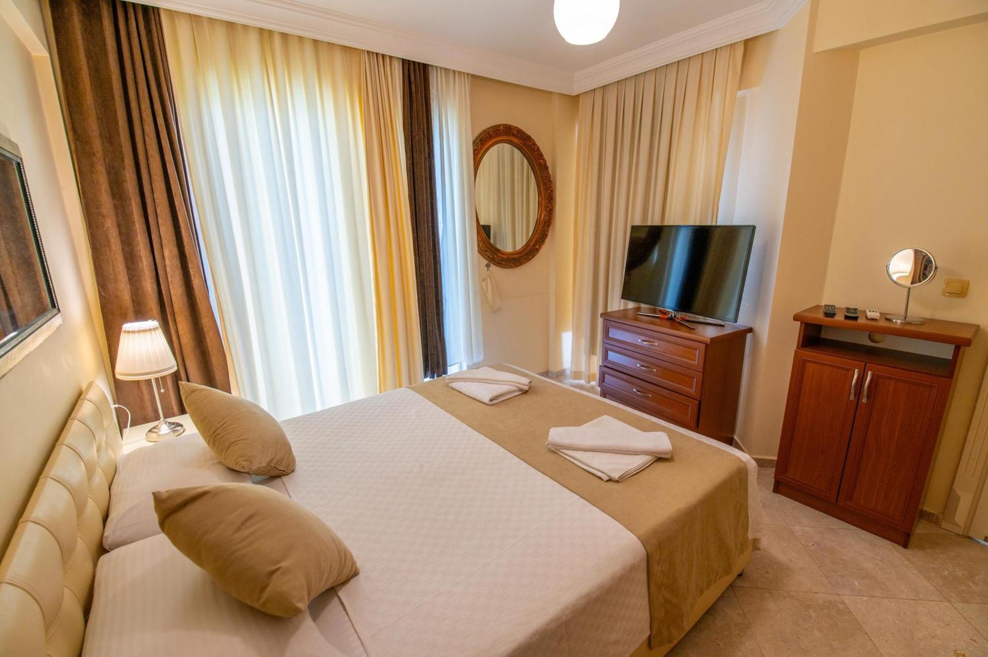 Sunset Beach Club Aqua Lettings Fethiye Bagian luar foto
