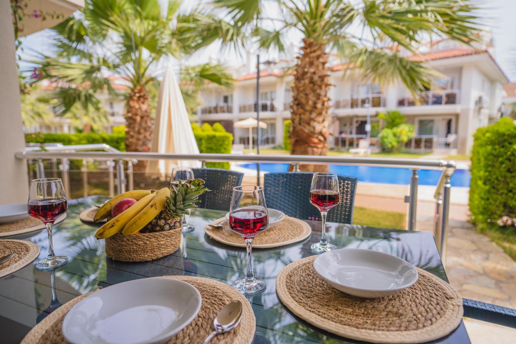 Sunset Beach Club Aqua Lettings Fethiye Bagian luar foto