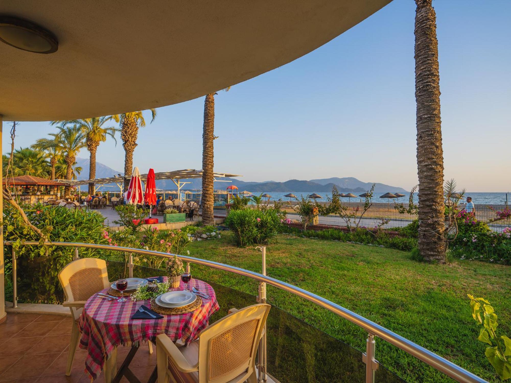 Sunset Beach Club Aqua Lettings Fethiye Bagian luar foto