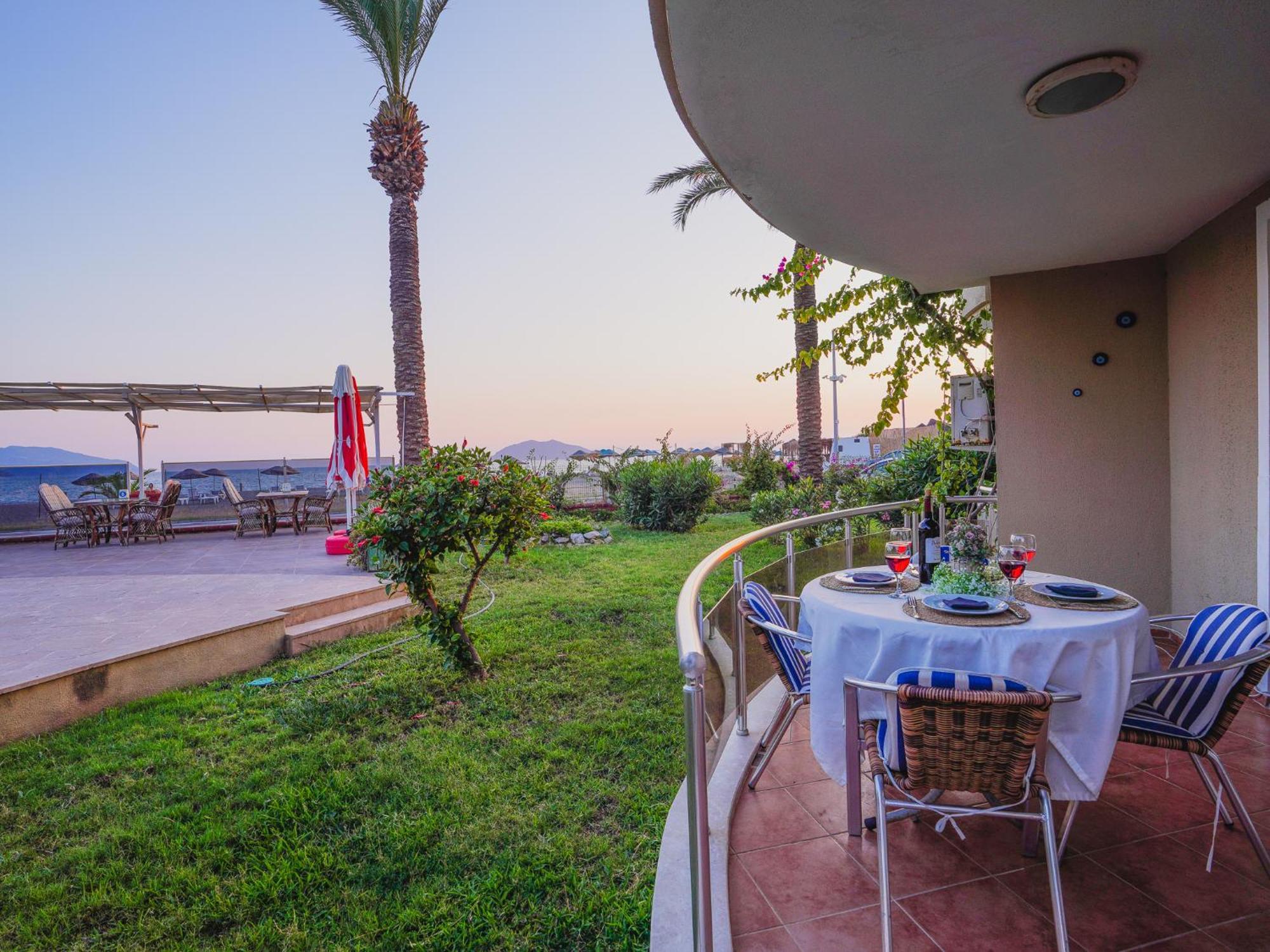 Sunset Beach Club Aqua Lettings Fethiye Bagian luar foto