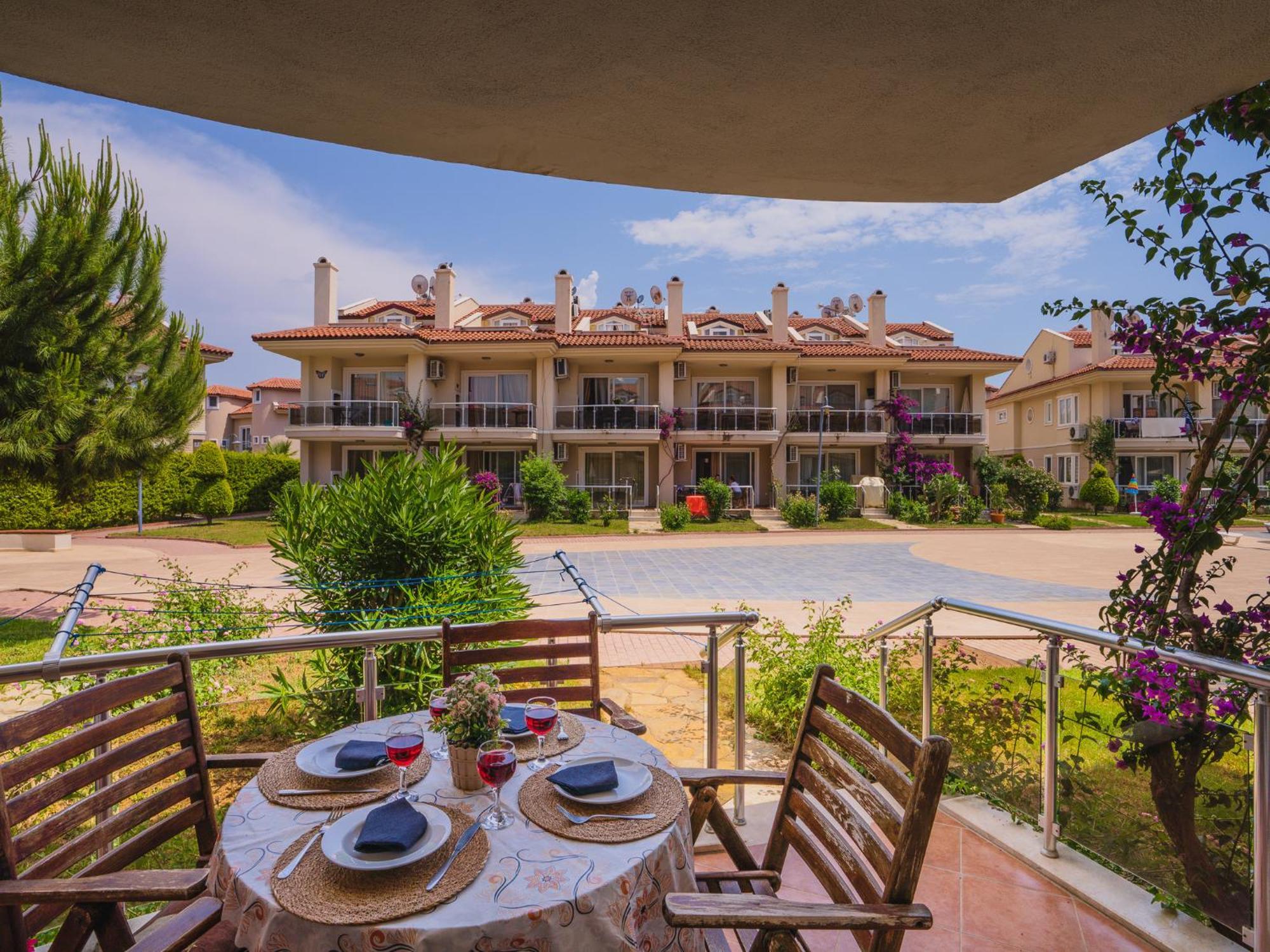 Sunset Beach Club Aqua Lettings Fethiye Bagian luar foto